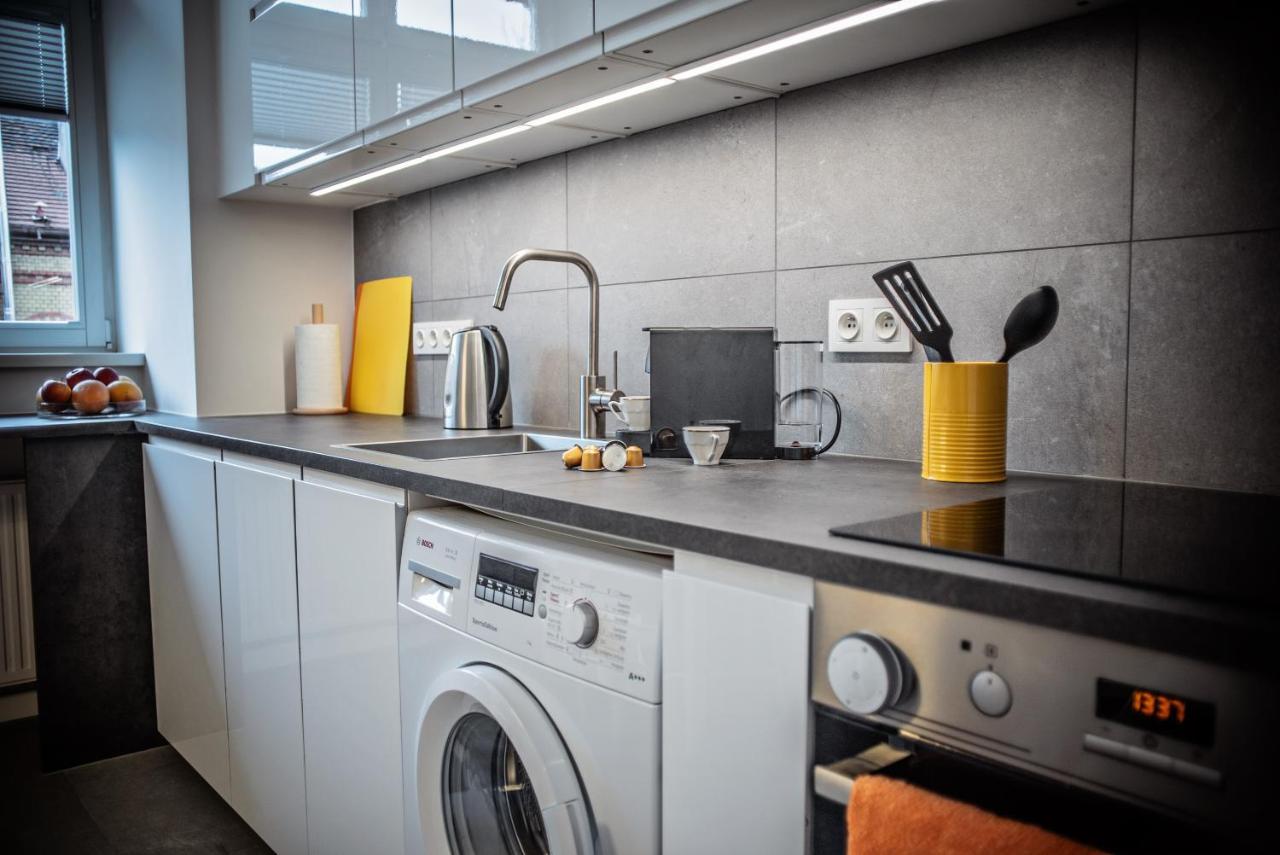 Best Inn Poznan Apartament Orzeszkowej Luaran gambar