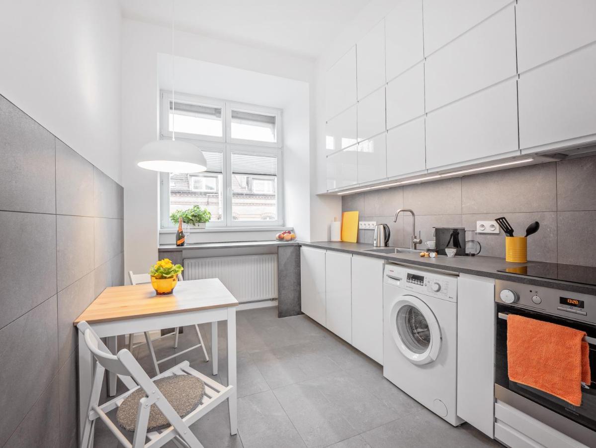 Best Inn Poznan Apartament Orzeszkowej Luaran gambar