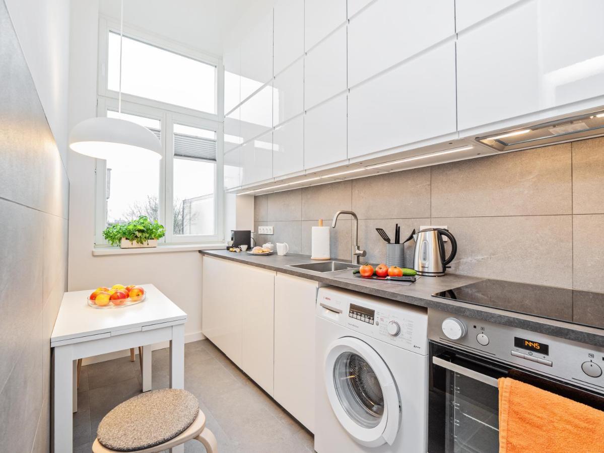 Best Inn Poznan Apartament Orzeszkowej Luaran gambar