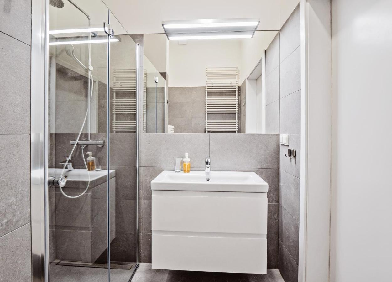 Best Inn Poznan Apartament Orzeszkowej Luaran gambar
