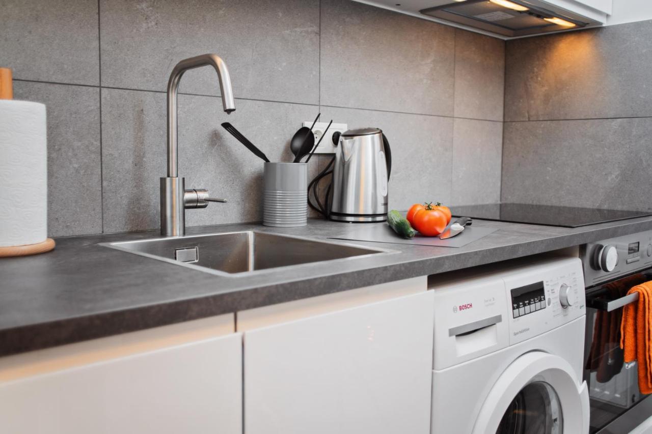 Best Inn Poznan Apartament Orzeszkowej Luaran gambar